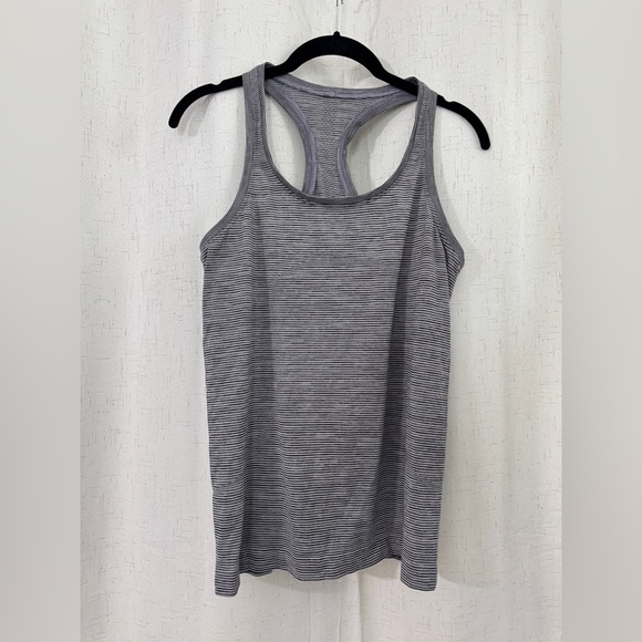 Lululemon racer back swiftly tank 8 - Picture 1 of 4